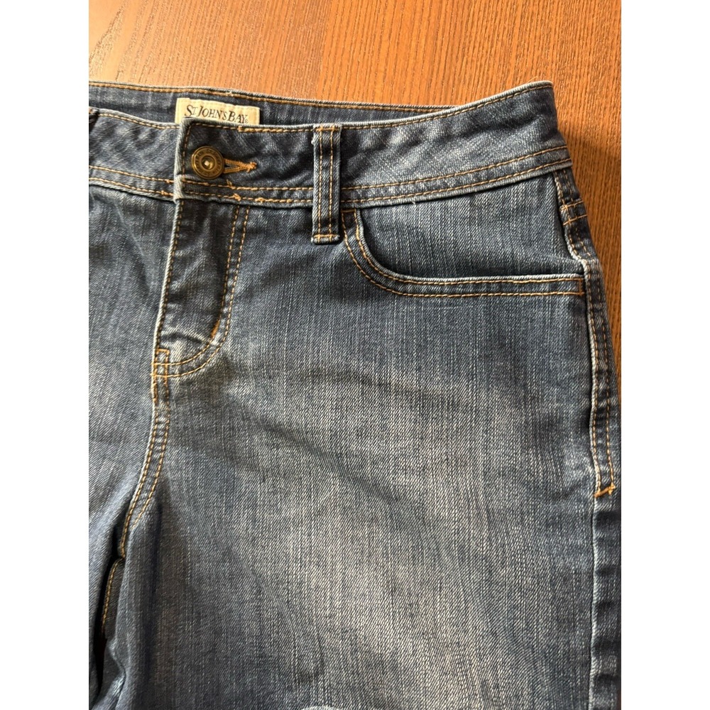 St Johns Bay Ladies Denim Shorts Size 4 Classic Cotton Blend Dark Stone Wash - Picture 7 of 12